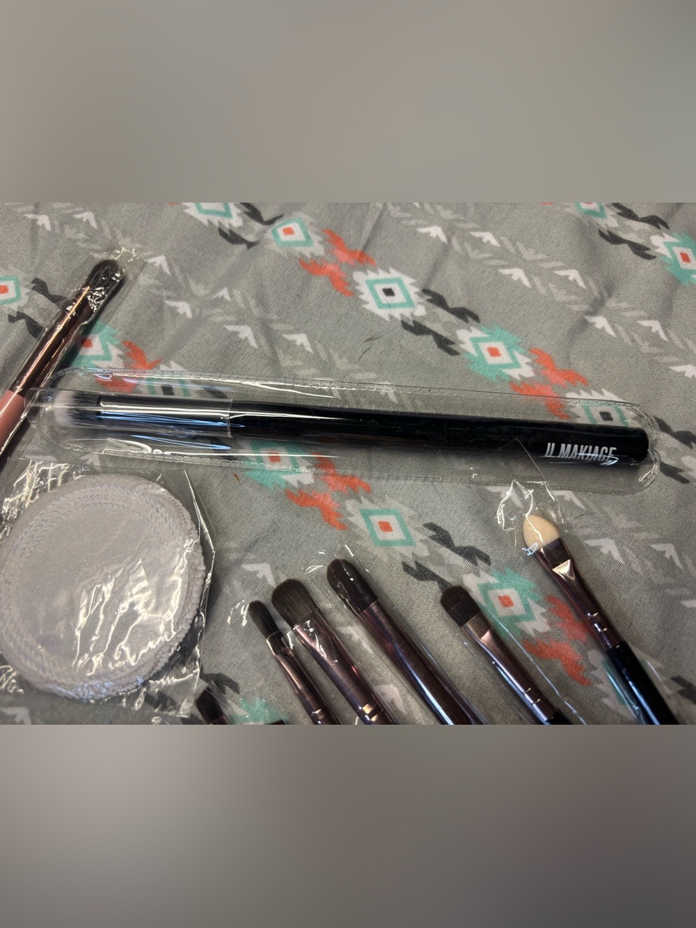 💁‍♀️💥💥Assorted Makeup Bundle - Picture 12 of 13
